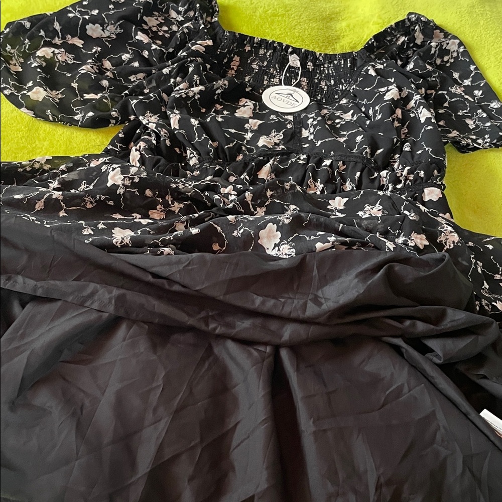 Black Floral Dress - Picture 3 of 7